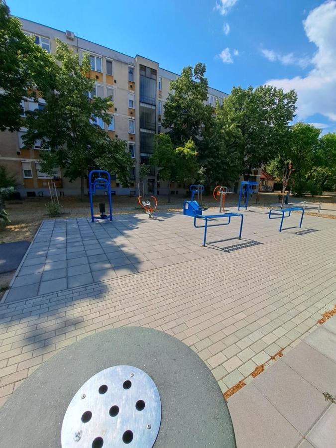 Wanderer Station Apartment Debrecen Luaran gambar