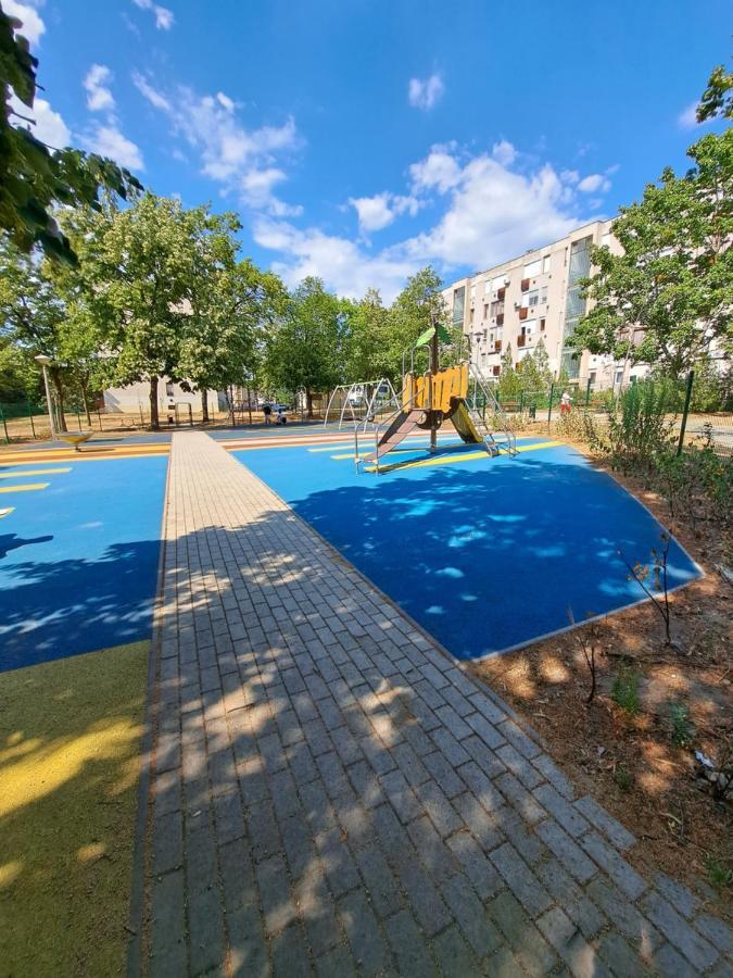 Wanderer Station Apartment Debrecen Luaran gambar